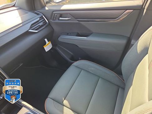 New 2026 GMC Acadia AT4 AWD/4WD image 16