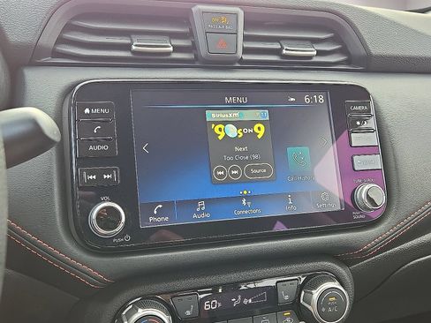 Used 2025 Nissan Versa SR FWD image 25