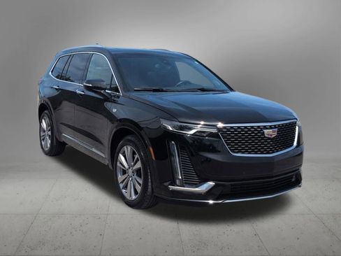 Used 2023 Cadillac XT6 Premium Luxury AWD/4WD image 8