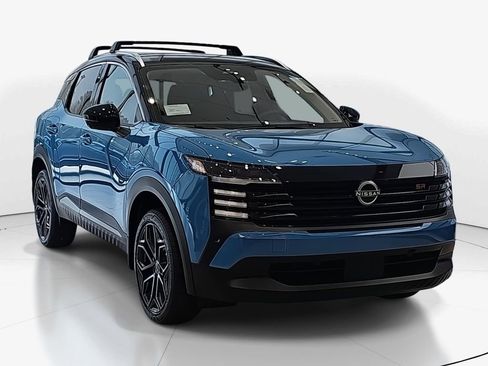 New 2026 Nissan Kicks SR FWD image 3