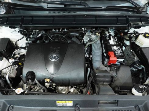 Used 2020 Toyota Highlander Limited AWD/4WD image 11