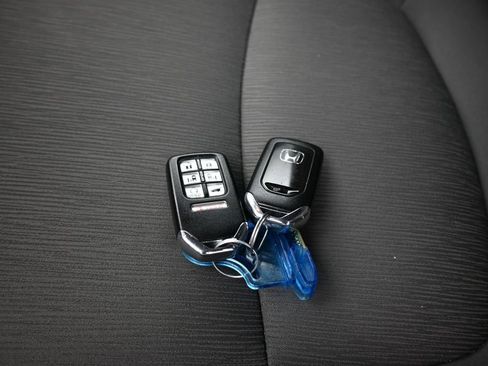Used 2018 Honda Odyssey EX image 65