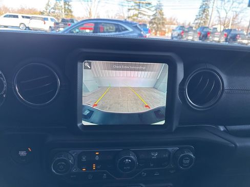 Used 2021 Jeep Gladiator High Altitude image 16