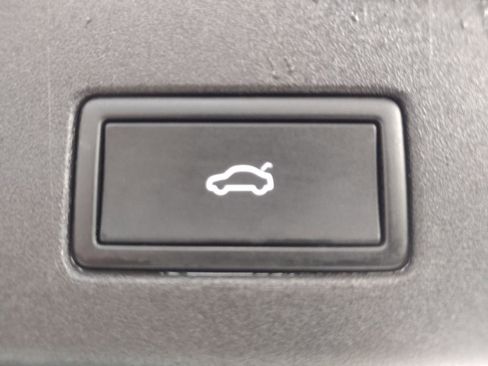 Used 2022 Volkswagen ID.4 Pro S image 18