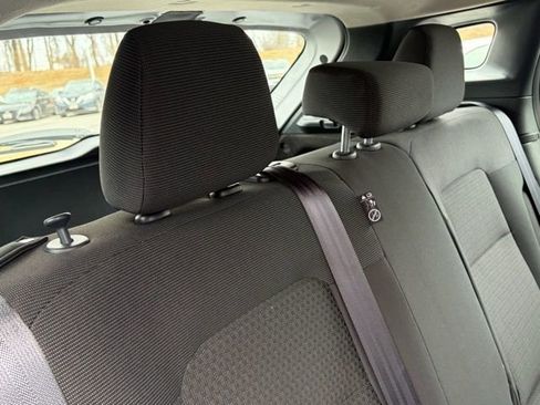 Used 2025 Nissan Kicks S image 27