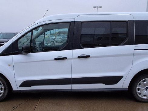 Used 2016 Ford Transit Connect XL FWD image 5