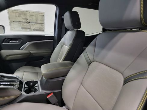 New 2026 Chevrolet Colorado ZR2 AWD/4WD image 12