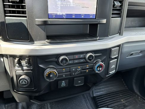 New 2026 Ford F250 XL w/ XL Chrome Package RWD image 28