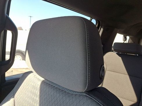 Used 2023 Chevrolet Suburban LS image 18