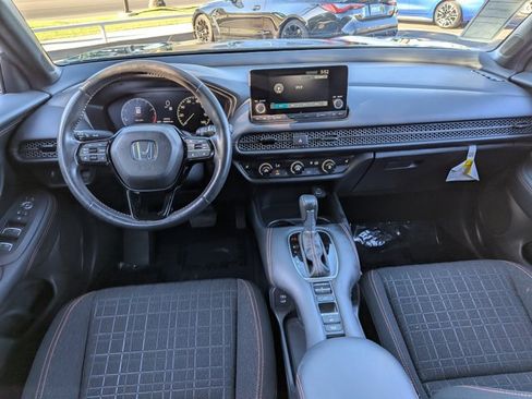 Used 2024 Honda HR-V Sport image 23