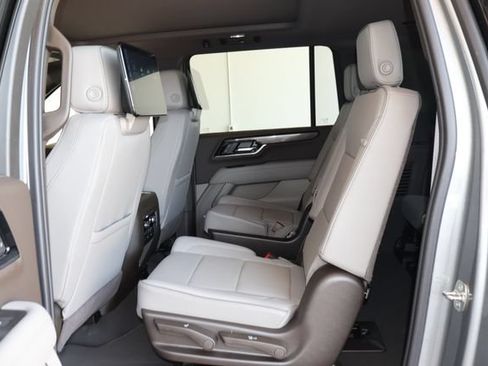 New 2026 GMC Yukon XL Elevation w/ Elevation Premium Package AWD/4WD image 18