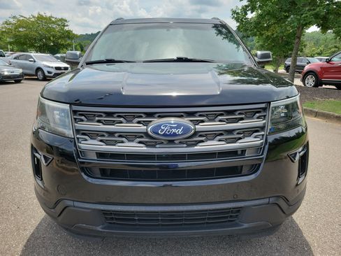 Used 2018 Ford Explorer XLT w/ Equipment Group 202A AWD/4WD image 23