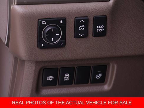 Used 2017 Lexus GX 460 Luxury AWD/4WD image 16