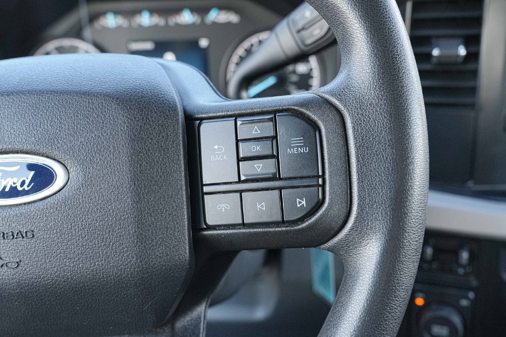 Used 2025 Ford F250 XLT AWD/4WD image 36