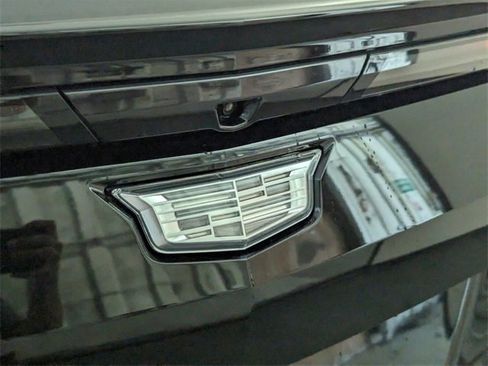 Used 2023 Cadillac Lyriq 2WD image 12