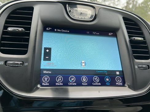 Used 2017 Chrysler 300 S w/ 300S Premium Group image 34