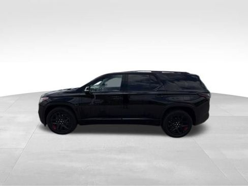 Used 2021 Chevrolet Traverse Premier w/ Redline Edition AWD/4WD image 3
