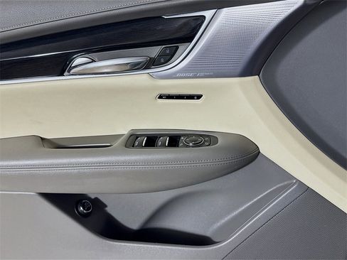 Certified 2024 Cadillac XT6 Premium Luxury image 16