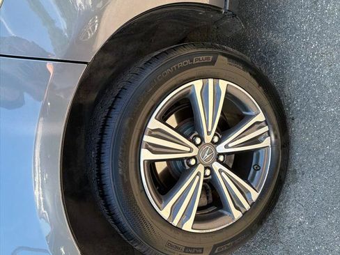 Used 2018 Acura MDX SH-AWD image 5
