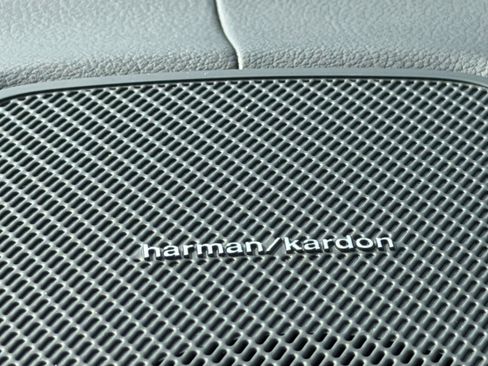 New 2026 Volvo XC60 T8 Ultra w/ Protection Package Premier image 15