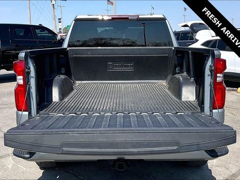 Used 2025 Chevrolet Silverado 1500 RST AWD/4WD image 7