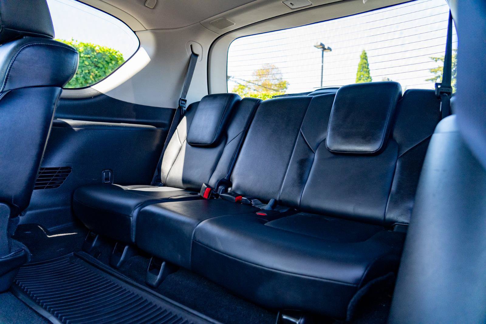 Used 2011 INFINITI QX56 4WD w/ Theater Pkg image 24