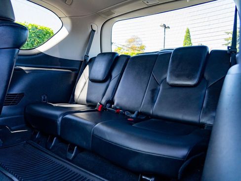 Used 2011 INFINITI QX56 4WD w/ Theater Pkg image 24