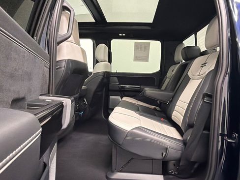 Used 2023 Ford F150 Lightning Platinum image 18