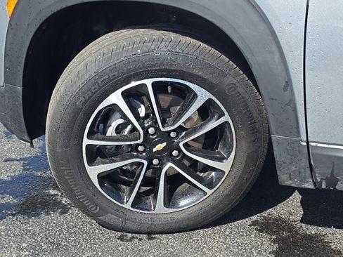 Used 2025 Chevrolet TrailBlazer LT AWD/4WD image 50