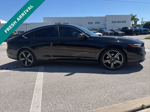 Used 2023 Honda Accord Sport image 7