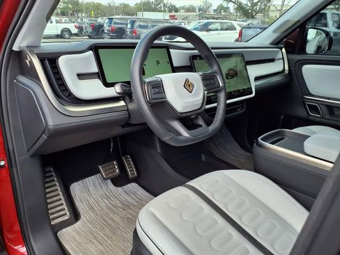 Used 2024 Rivian R1T Adventure image 30
