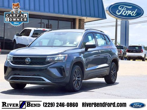 Used 2024 Volkswagen Taos S FWD image 1