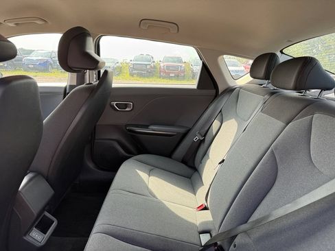 Used 2025 Kia K4 FWD image 15
