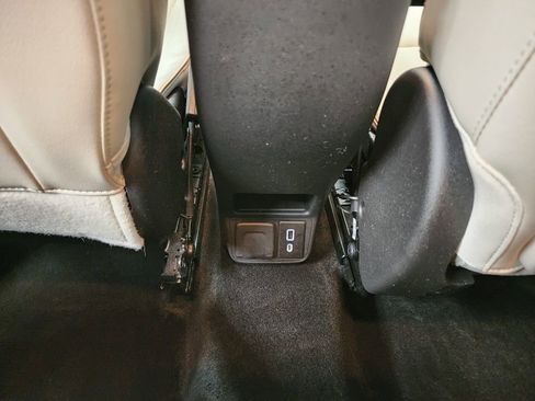 Used 2024 Buick Encore GX Avenir w/ Avenir Convenience Package image 27