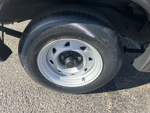 Used 2003 Chevrolet S10 Pickup 2WD Regular Cab image 13