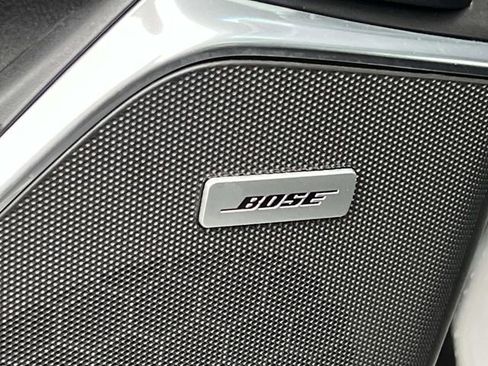 Used 2018 Cadillac Escalade ESV Premium Luxury image 21