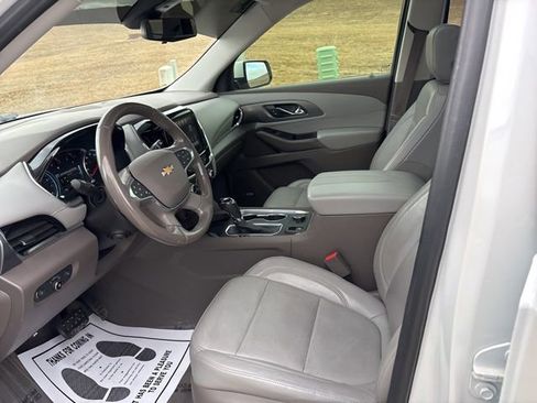 Used 2019 Chevrolet Traverse Premier image 14