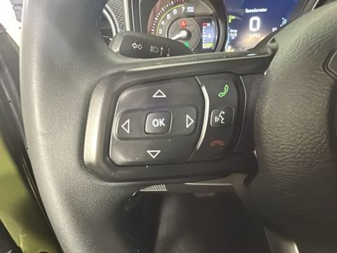 Used 2024 Jeep Wrangler Unlimited Rubicon 4xe AWD/4WD image 15