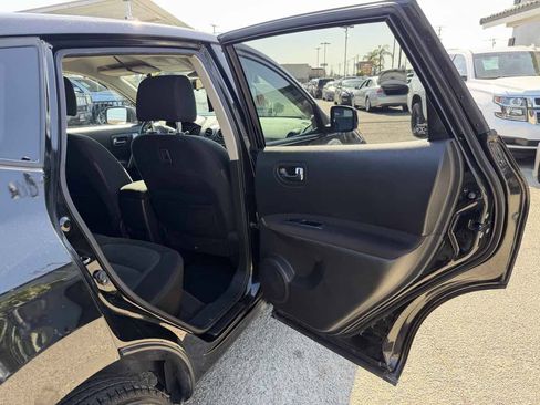 Used 2013 Nissan Rogue S w/ Special Edition Pkg AWD/4WD image 29