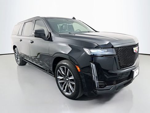 Used 2022 Cadillac Escalade ESV Sport Platinum AWD/4WD image 3