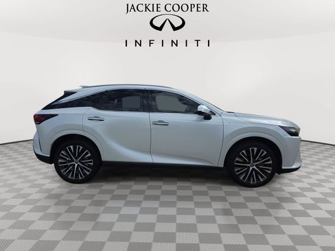 Used 2023 Lexus RX 350 Premium Plus w/ Cold Area Package FWD image 4