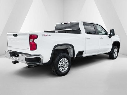 Used 2023 Chevrolet Silverado 2500 LT AWD/4WD image 8