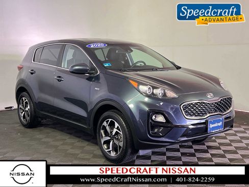 Used 2020 Kia Sportage LX image 1
