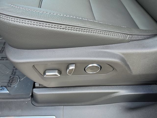 New 2026 GMC Yukon Denali w/ Denali Reserve Package RWD image 22