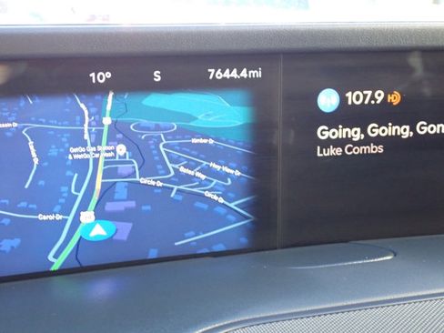 Certified 2025 Lincoln Nautilus Reserve image 24