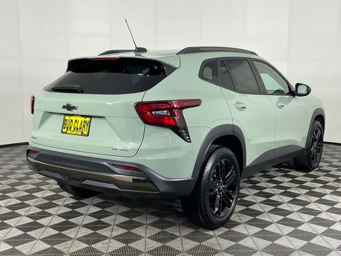 Used 2025 Chevrolet Trax ACTIV w/ Driver Confidence Package image 6