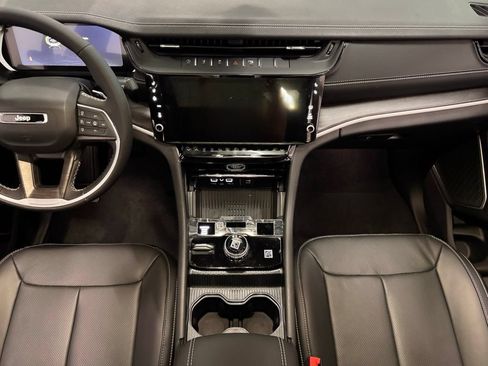 New 2026 Jeep Grand Cherokee L Limited AWD/4WD image 11