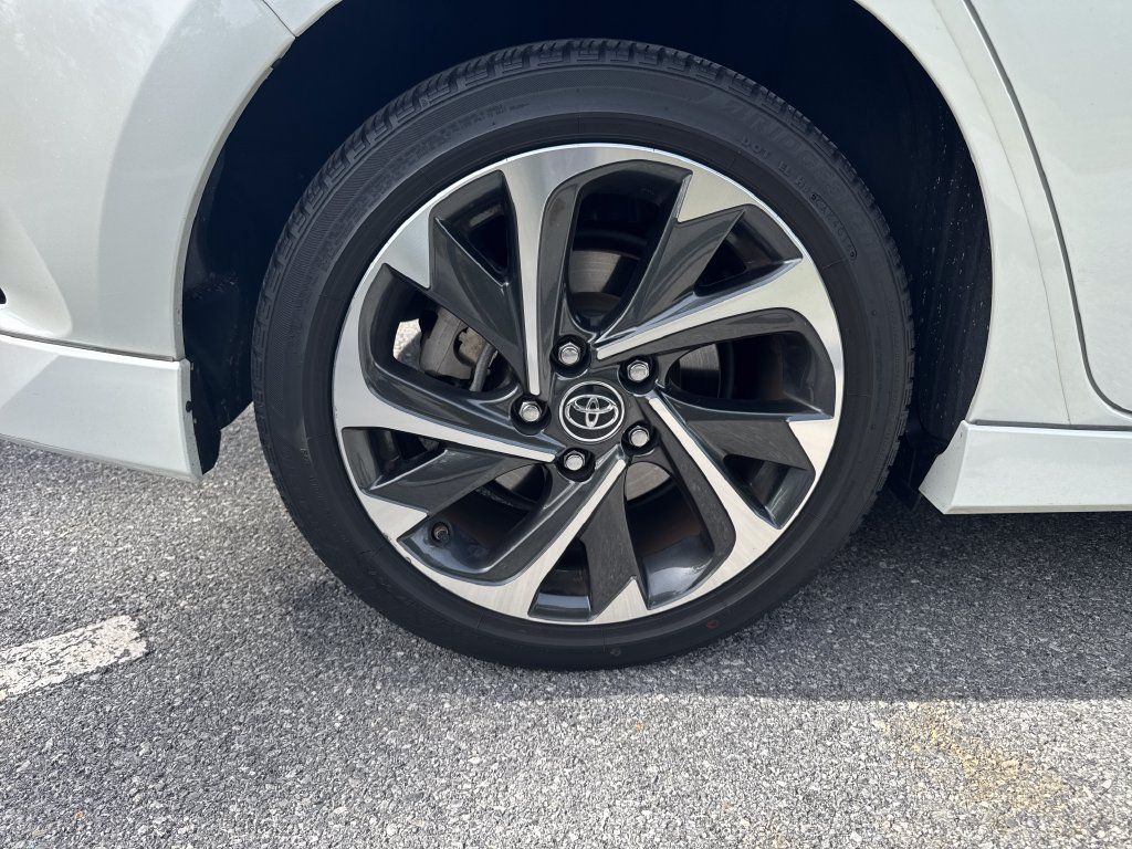 Used 2017 Toyota Corolla iM w/ Carpet Mat Package FWD image 8