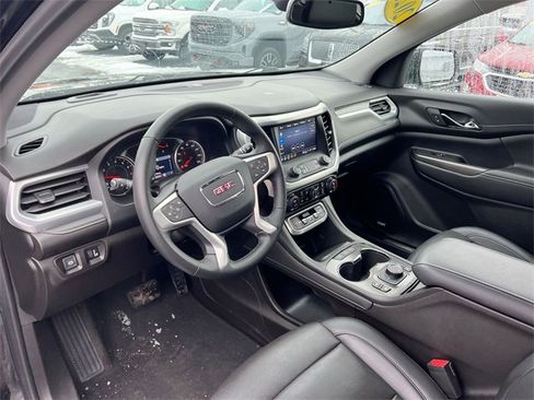 Used 2023 GMC Acadia SLT image 10