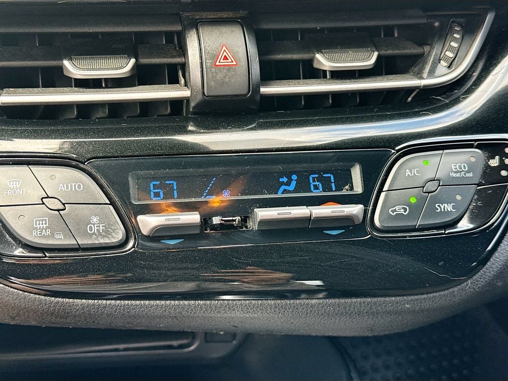 Used 2018 Toyota C-HR XLE FWD image 15